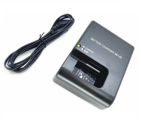 Nikon EN-EL15 hálózati akkumulátor / akku töltő MH-25 verzió